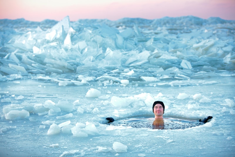 ice swimming - water sports ice swimming - water sports