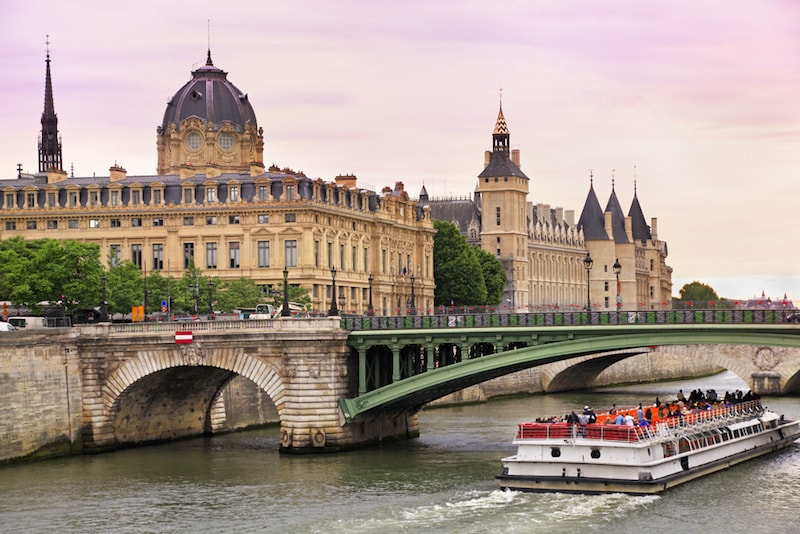 Bateau Mouche - Choses à voir à Paris Bateau Mouche - Choses à voir à Paris