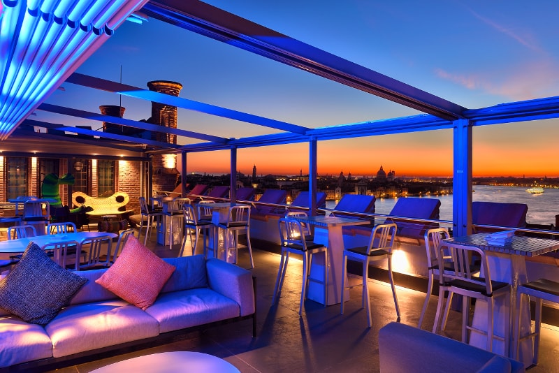 Skyline Rooftop Bar - meilleures rooftops Skyline Rooftop Bar - meilleures rooftops