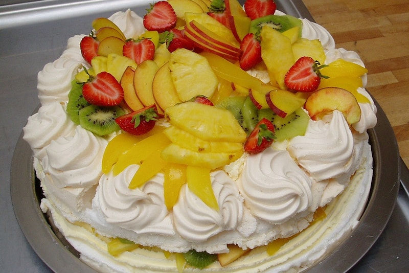 Pavlova Cake - Fun things to do in Australia