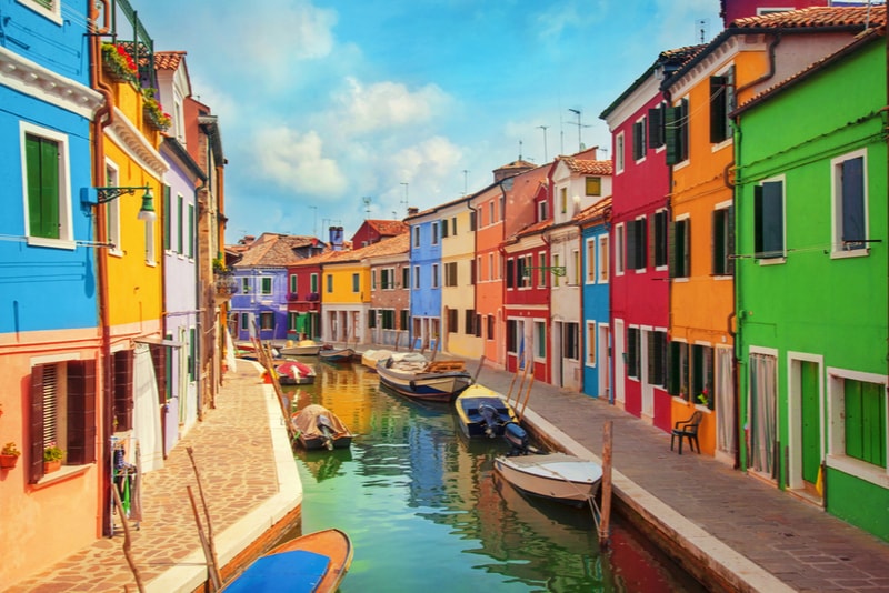 Island of Burano - places to visit in Italy Island of Burano - places to visit in Italy