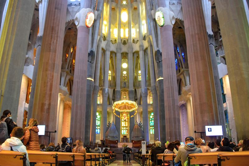reasons to book Sagrada Familia tours