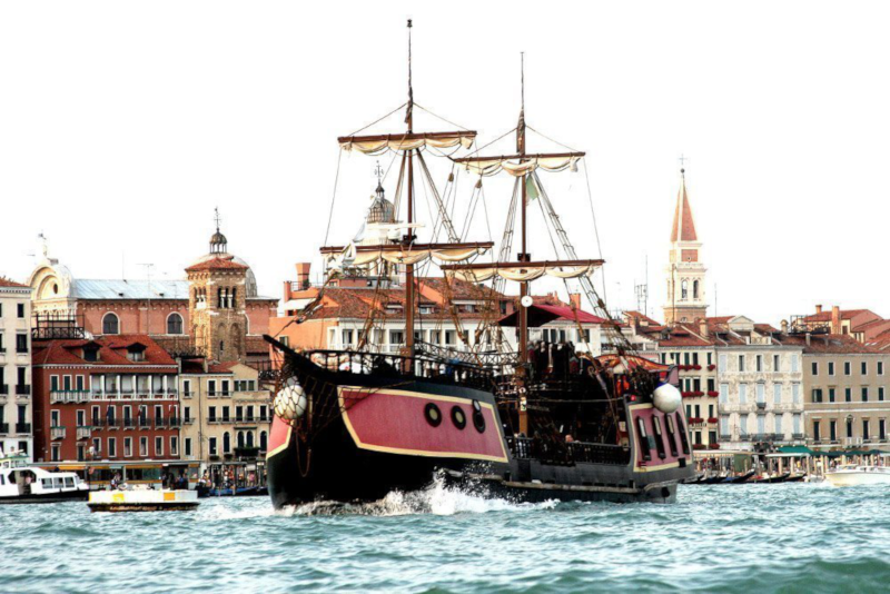 Galleon Tour mit Abendessen - Venice Boat Tours Galleon Tour mit Abendessen