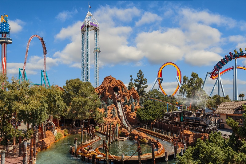 Knotts-Berry-Farm-Orange