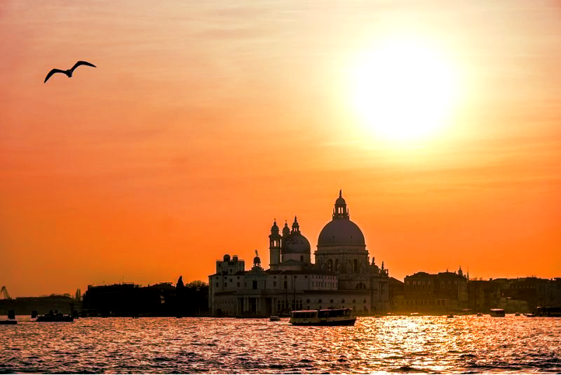 Sonnenuntergang in Venedig - Venedig Bootstouren Sonnenuntergang in Venedig