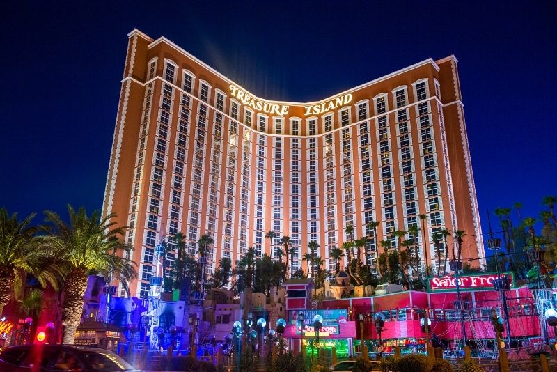 Treasure Island Las Vegas at night