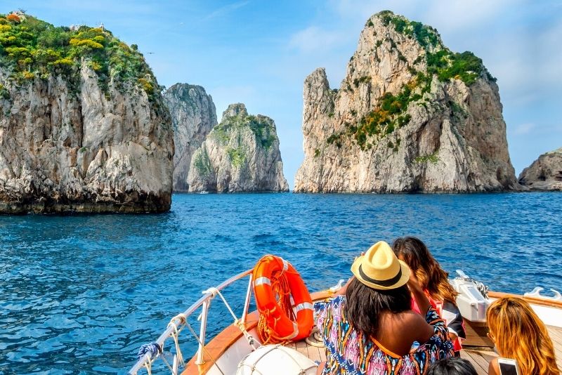 Gozzo boat tour, Capri Gozzo boat tour, Capri