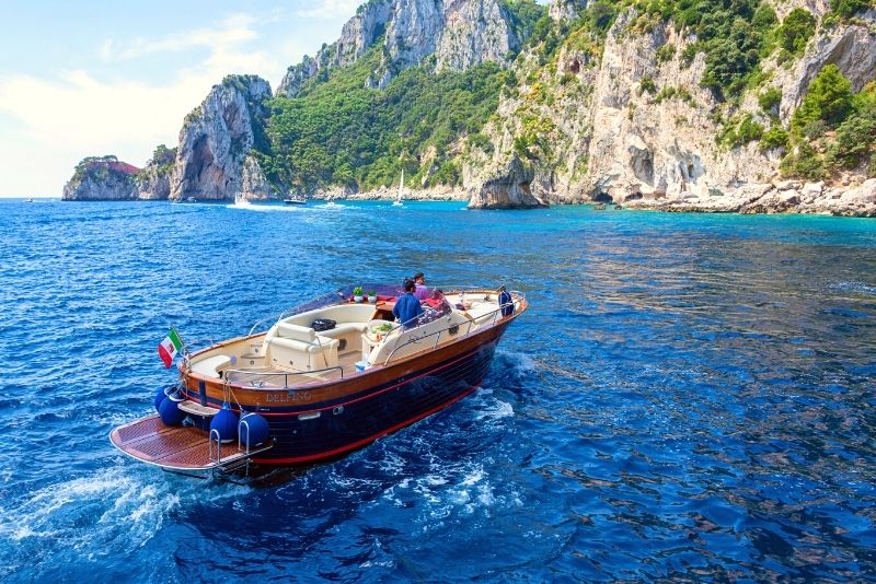 private boat tours in Capri private boat tours in Capri