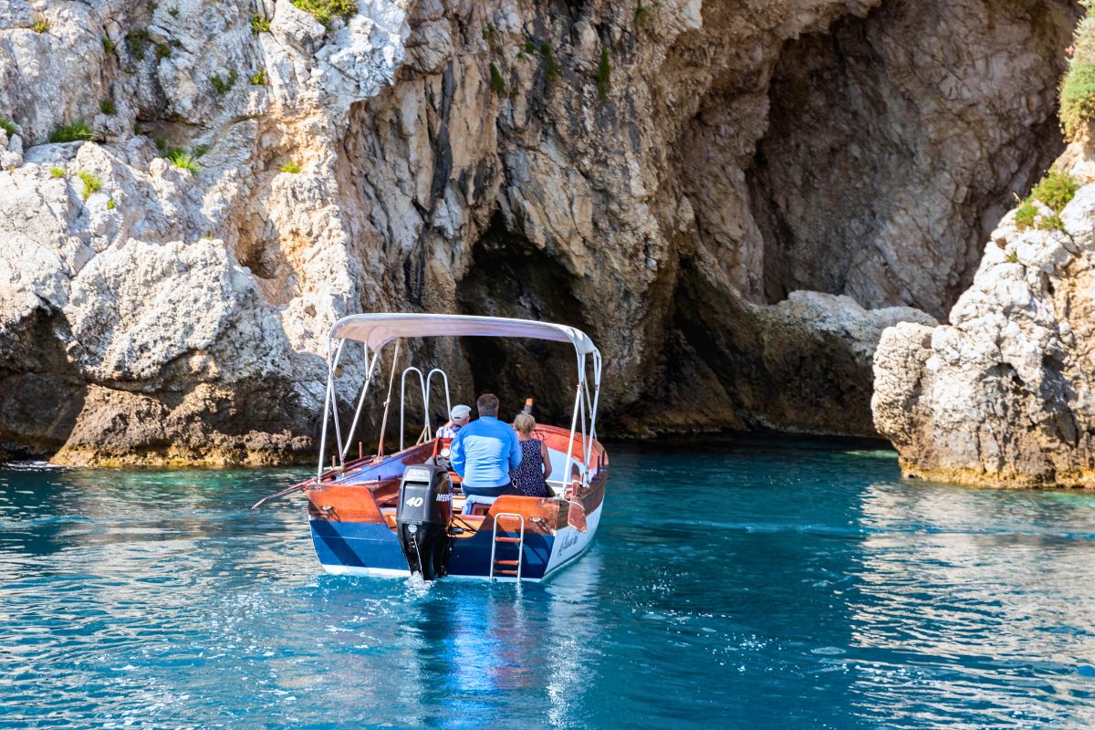 Polignano a Mare in motoscafo