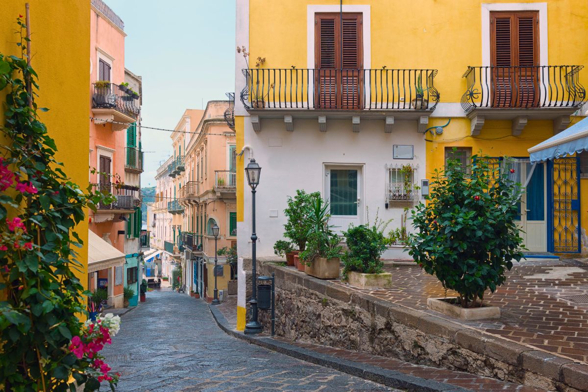 Tour Isole Eolie alloggi