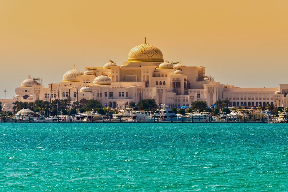 Abu Dhabi: Escursioni, tour e gite da Dubai