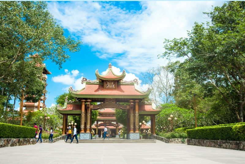 Cu Chi Tunnels: Day Trips and Tours from Ho Chi Minh City