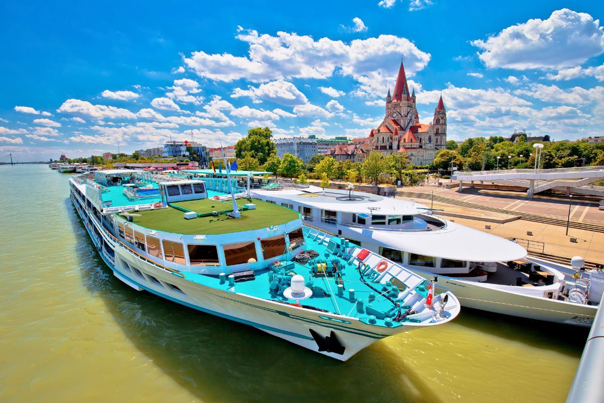 Boat Tours in Vienna