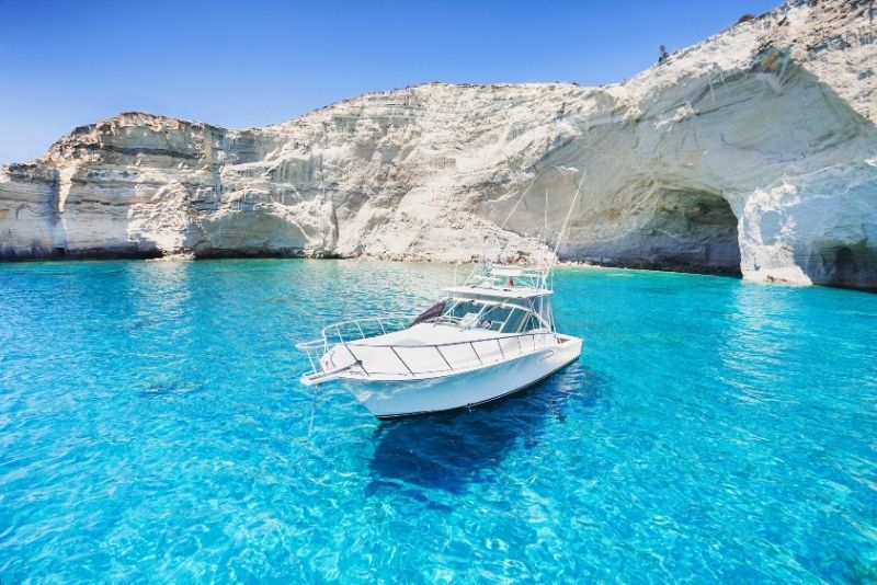 Tours en bateau à Milos