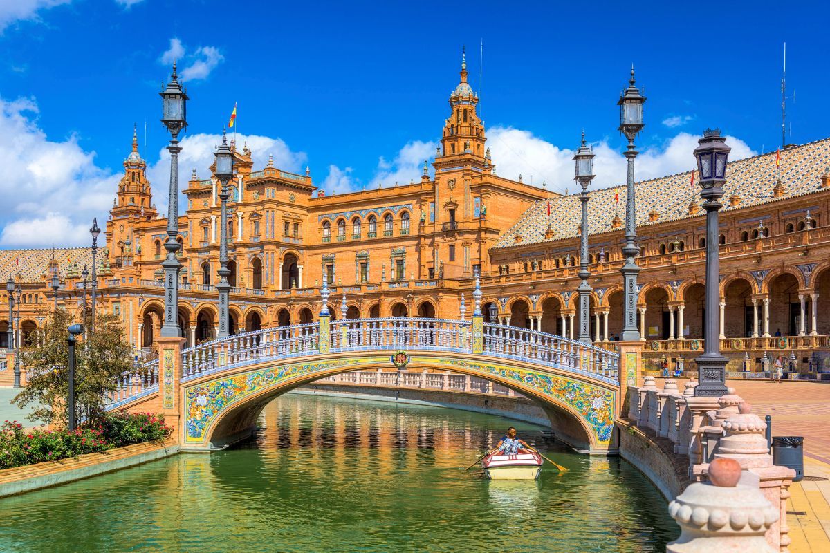 Seville: Day Trips and Tours from Málaga
