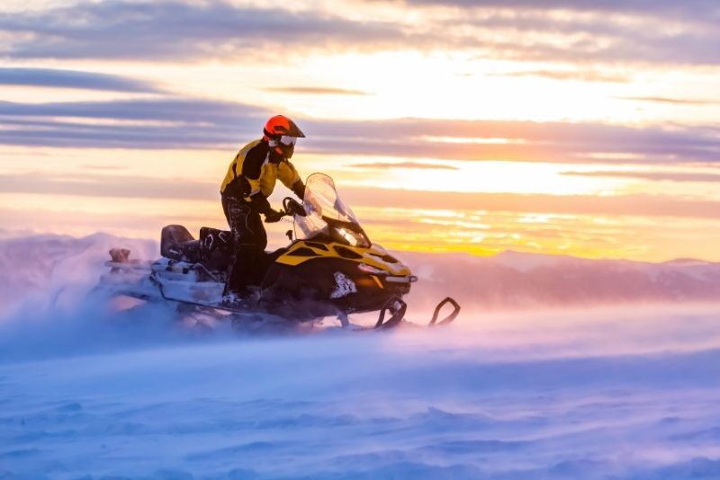 Snowmobile Tours in Kiruna