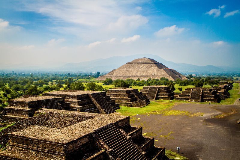 Teotihuacan Pyramids: Day Trips and Tours from Mexico City