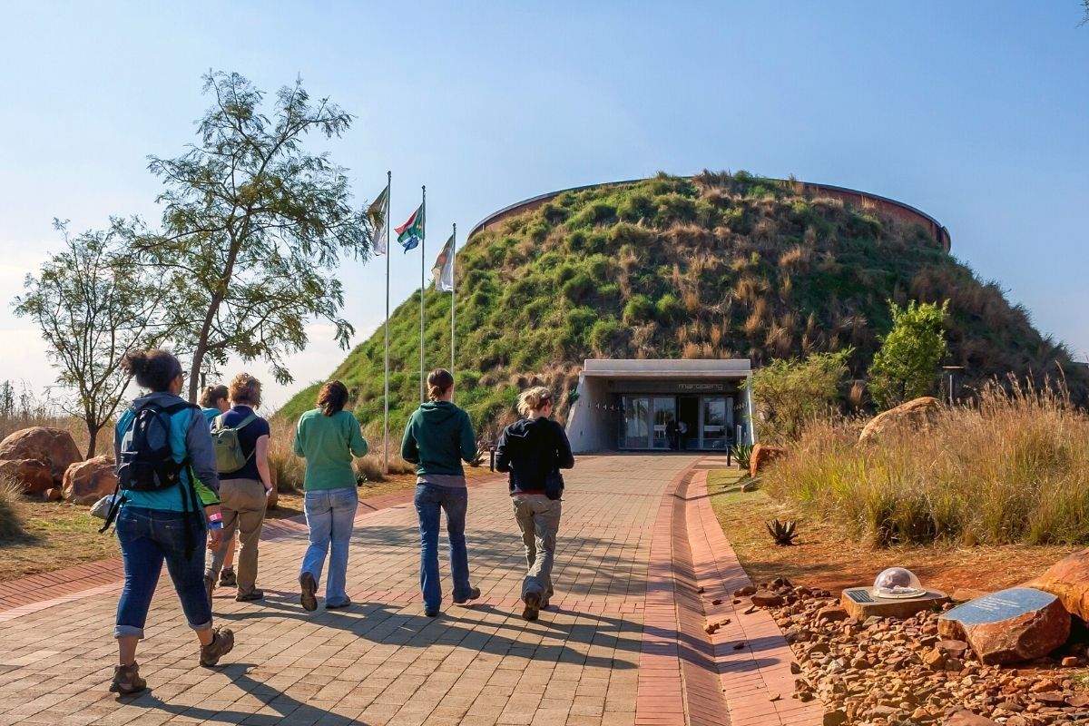 Cradle of Humankind: Day Trips and Tours from Johannesburg